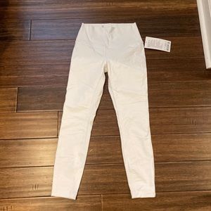 Lululemon wunder under tight 25” - FITS LIKE SZ 4